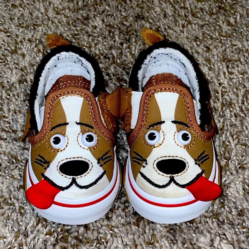 Toddler boys puppy vans size 3c.